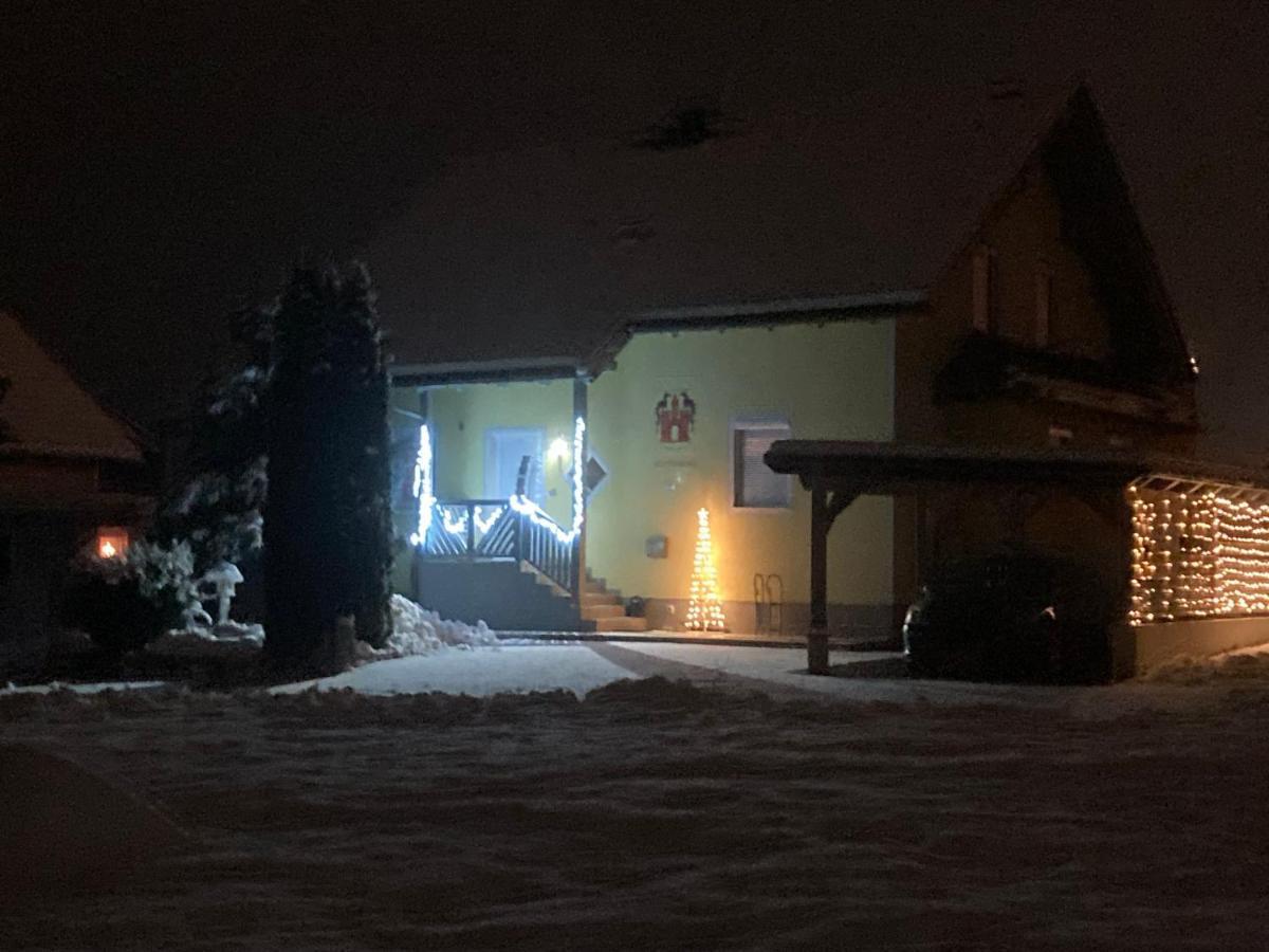 Ferienwohnung Wittenburg Хермагор Екстериор снимка